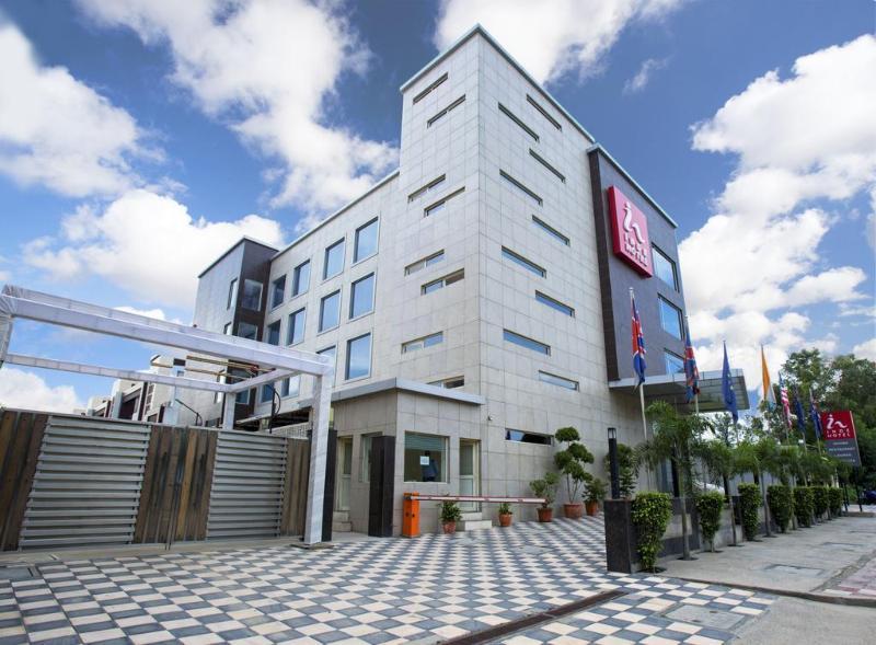 Kings Forth Hotels New Delhi Exterior photo