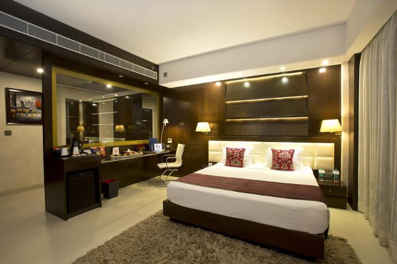 Kings Forth Hotels New Delhi Exterior photo